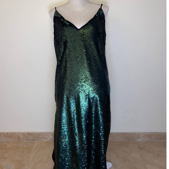 ELEGANT GREEN SEQUIN PARTY DRESS ASOS SIZE 12 USED - Picture 1 of 4